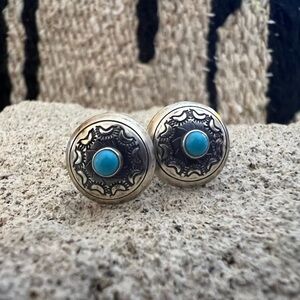 ❤️ Signed Native Hand Crafted Concho Navajo Sterling Stud Earrings 10.9mm